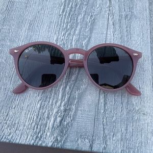 Like new Ray-ban custom color women’s sunglasses